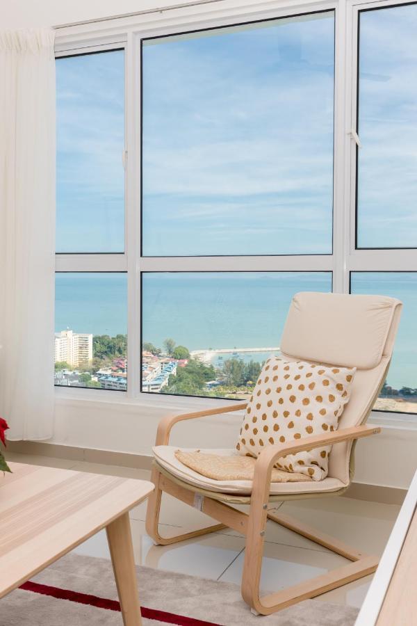 White Lagom Scandinavian House, By Sanguine Appartement Tanjung Tokong Buitenkant foto