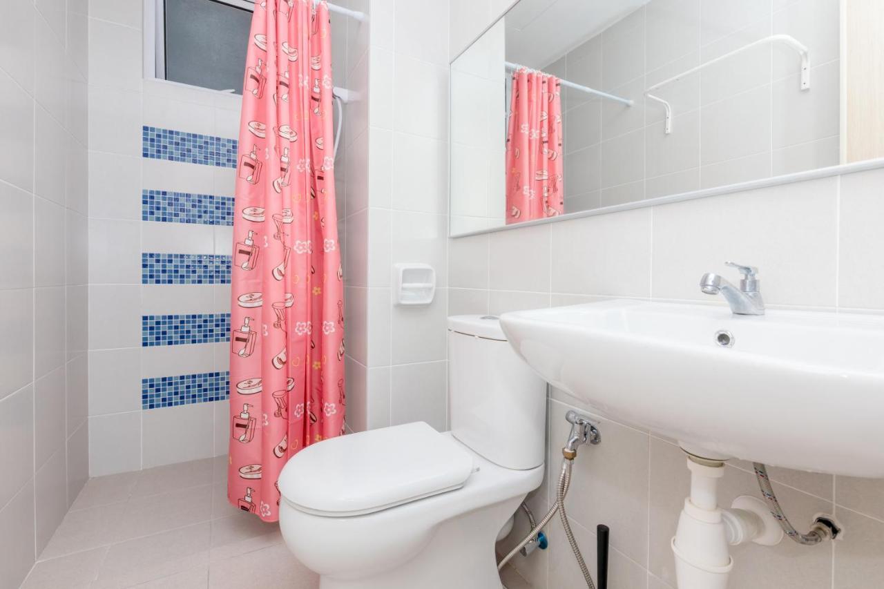 White Lagom Scandinavian House, By Sanguine Appartement Tanjung Tokong Buitenkant foto